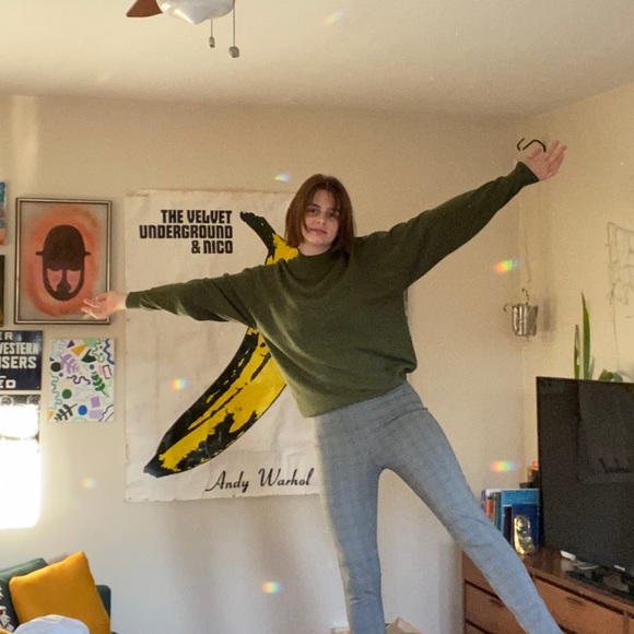 Green mock neck/ turtleneck - Picture 2 of 4